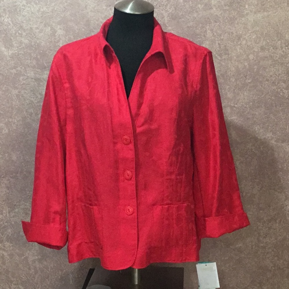 Evan-Picone light-weight detailed jacket.